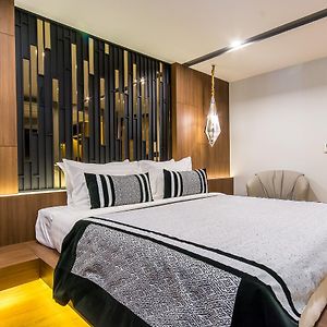 Premier King Room